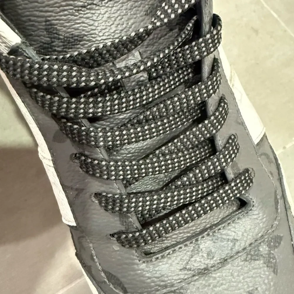 LOUIS VUITTON Run Away Sneaker - Picture 9 of 10